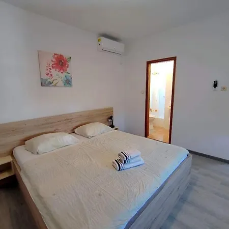 By The Sea Supetarska Draga - Donja, Rab - 23377 Apartman
