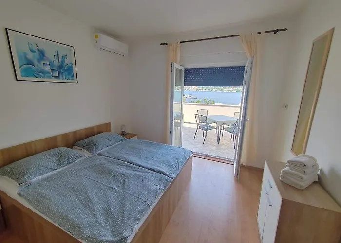 아파트 By The Sea Supetarska Draga - Donja, Rab - 23377