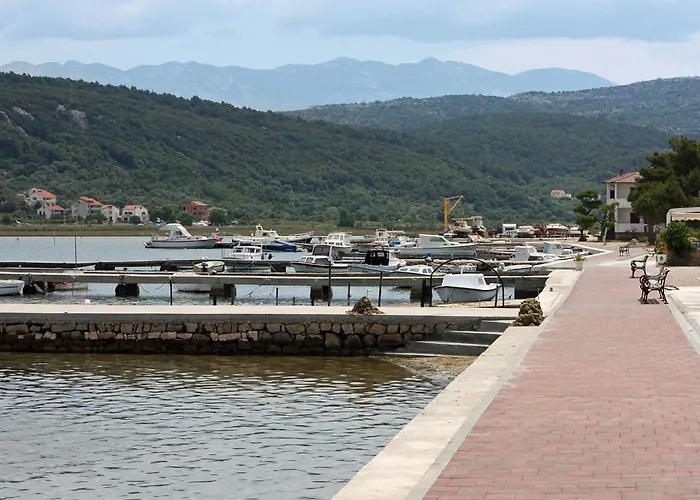 아파트 By The Sea Supetarska Draga - Donja, Rab - 23377 *
